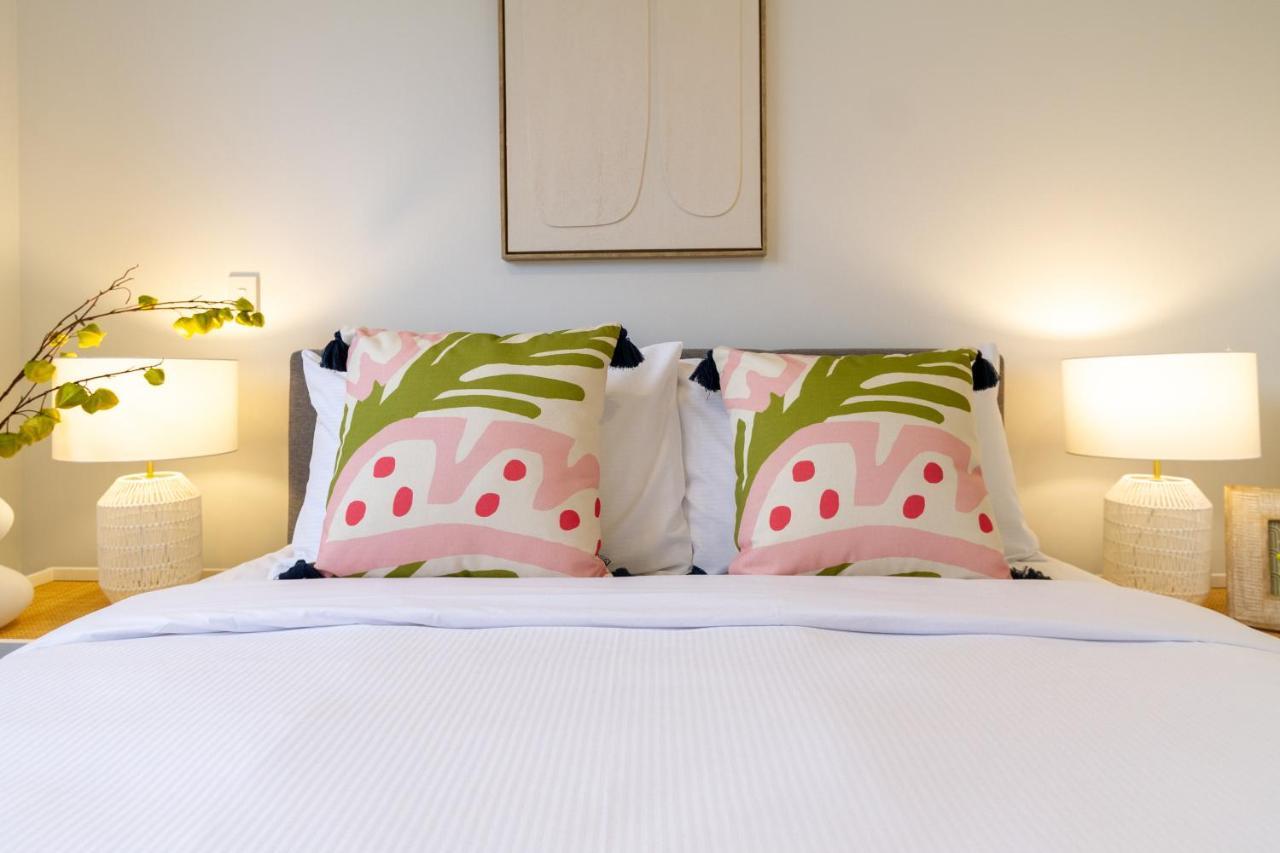 Sanctuary Close To The With Sofa Bed Apartment Christchurch